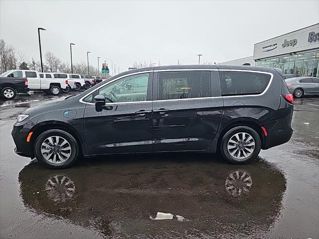 2023 Chrysler Pacifica Hybrid PACIFICA PLUG-IN HYBRID TOURING L