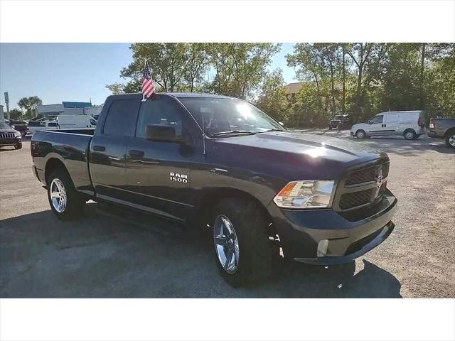 2017 RAM 1500 Express Quad Cab 4x4 64 Box