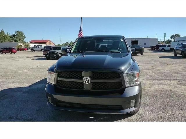 2017 RAM 1500 Express Quad Cab 4x4 64 Box