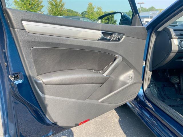 2019 Volkswagen Passat 2.0T Wolfsburg Edition