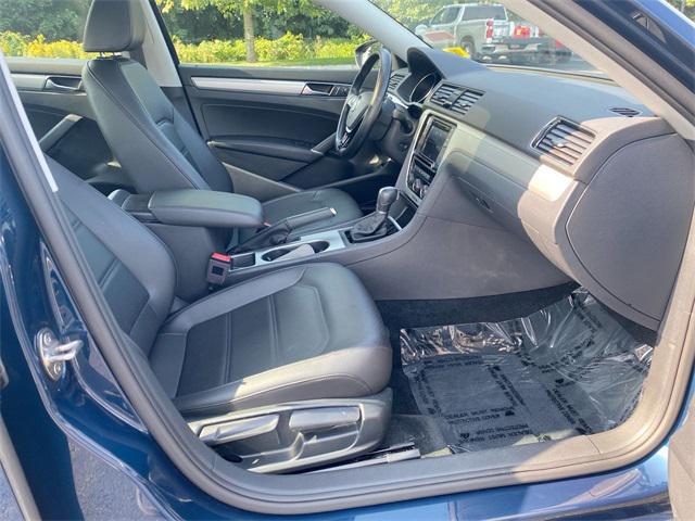 2019 Volkswagen Passat 2.0T Wolfsburg Edition