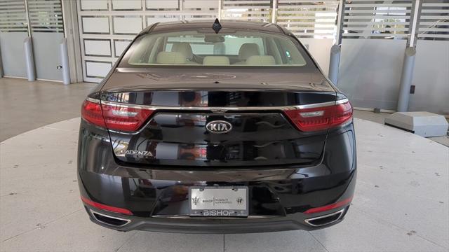 2017 Kia Cadenza Premium