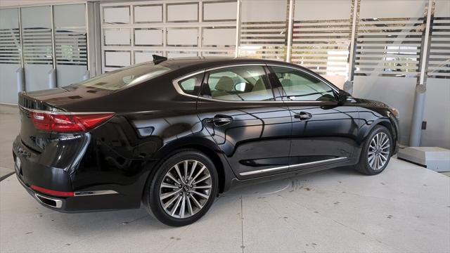 2017 Kia Cadenza Premium