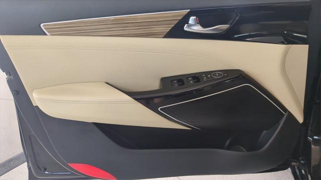 2017 Kia Cadenza Premium