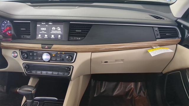 2017 Kia Cadenza Premium