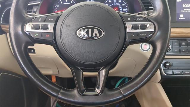 2017 Kia Cadenza Premium