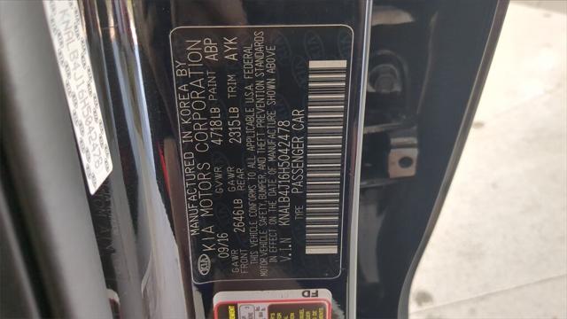 2017 Kia Cadenza Premium