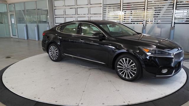 2017 Kia Cadenza Premium