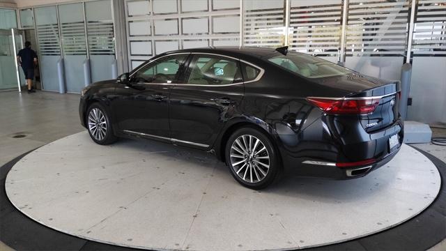 2017 Kia Cadenza Premium