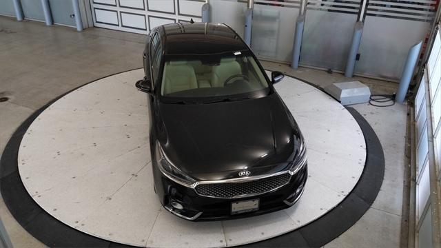 2017 Kia Cadenza Premium
