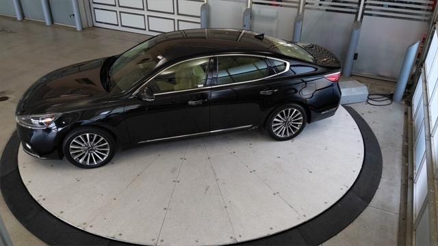 2017 Kia Cadenza Premium