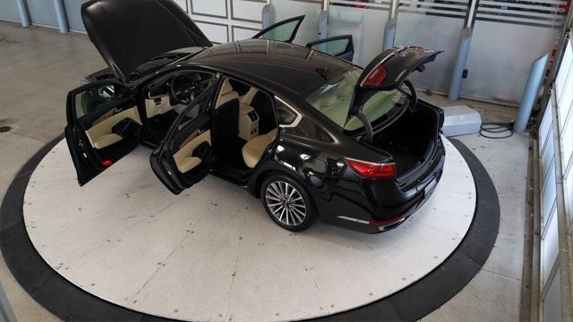 2017 Kia Cadenza Premium