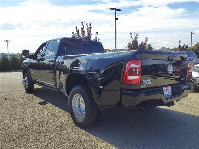 2024 RAM Ram 3500 RAM 3500 LIMITED LONGHORN CREW CAB 4X4 8 BOX