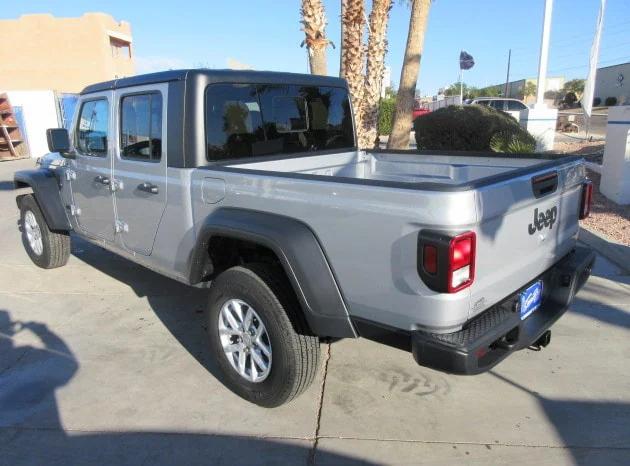 2023 Jeep Gladiator GLADIATOR SPORT S 4X4