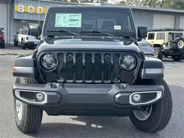 2023 Jeep Gladiator GLADIATOR SPORT S 4X4