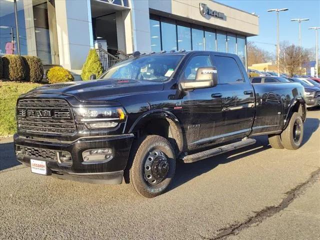 2024 RAM Ram 3500 RAM 3500 LIMITED CREW CAB 4X4 8 BOX