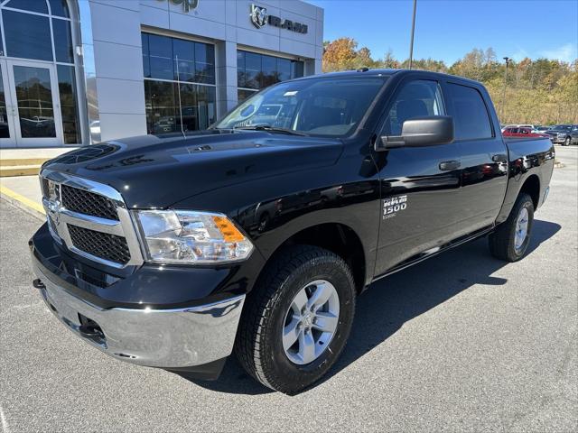 2023 RAM Ram 1500 Classic RAM 1500 CLASSIC TRADESMAN CREW CAB 4X4 57 BOX