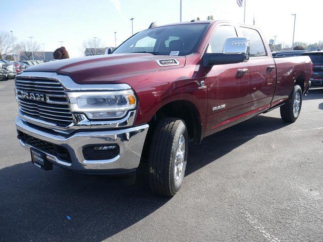 2024 RAM Ram 3500 RAM 3500 LARAMIE CREW CAB 4X4 8 BOX