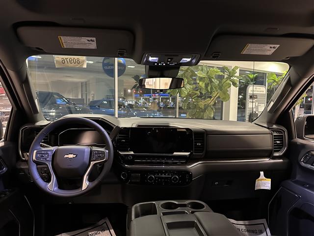 2023 Chevrolet Silverado 1500 4WD Crew Cab Standard Bed LT