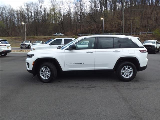 2023 Jeep Grand Cherokee Laredo 4x4