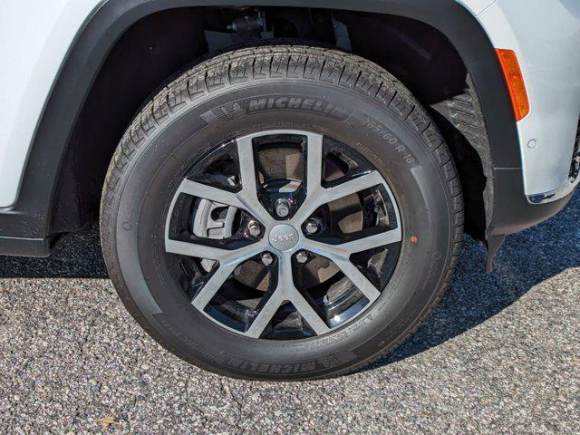2023 Jeep Grand Cherokee GRAND CHEROKEE L LIMITED 4X4