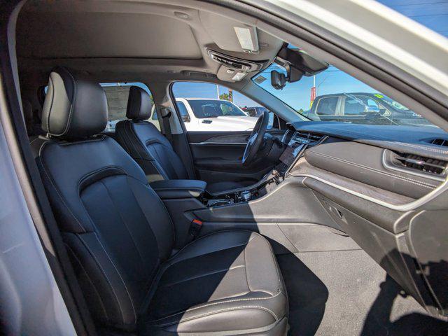2023 Jeep Grand Cherokee GRAND CHEROKEE L LIMITED 4X4