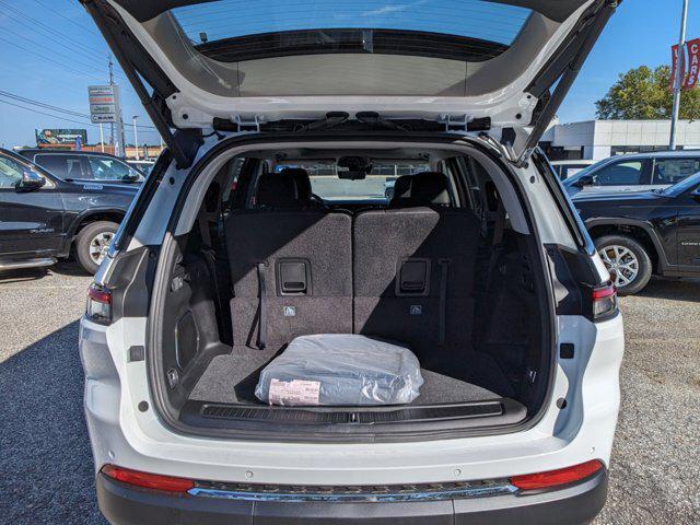 2023 Jeep Grand Cherokee GRAND CHEROKEE L LIMITED 4X4