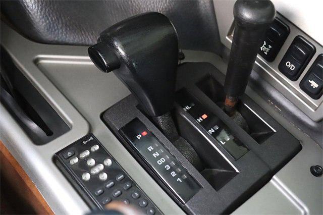 2006 HUMMER H1 Enclosed