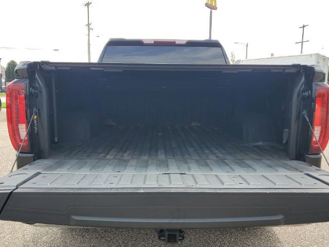 2022 GMC Sierra 1500 4WD Crew Cab Short Box SLT