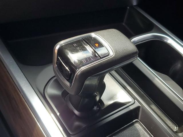 2022 GMC Sierra 1500 4WD Crew Cab Short Box SLT