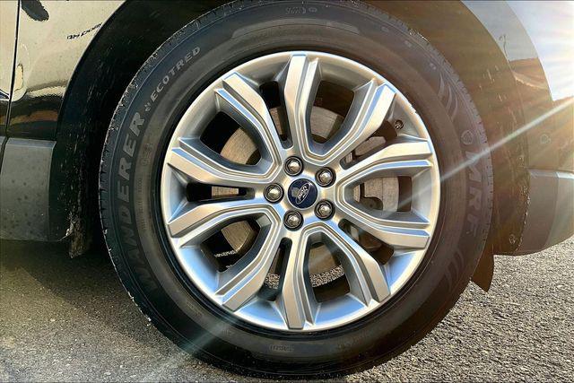 2021 Ford Edge Titanium