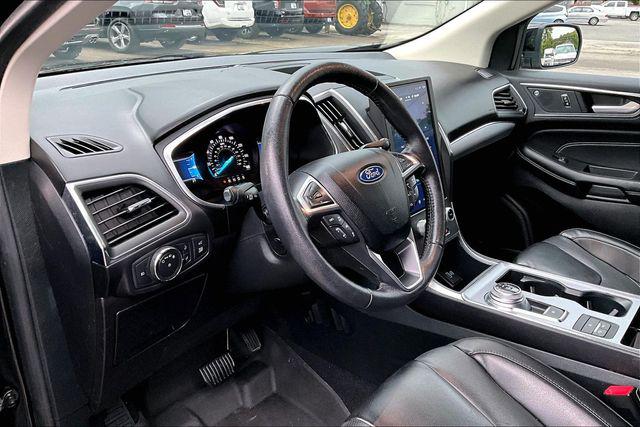 2021 Ford Edge Titanium