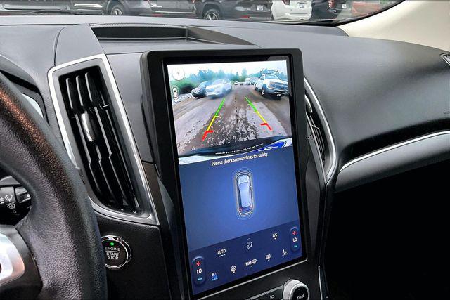 2021 Ford Edge Titanium