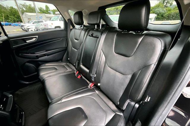 2021 Ford Edge Titanium