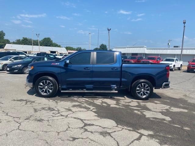 2023 Chevrolet Silverado 1500 4WD Crew Cab Standard Bed LT