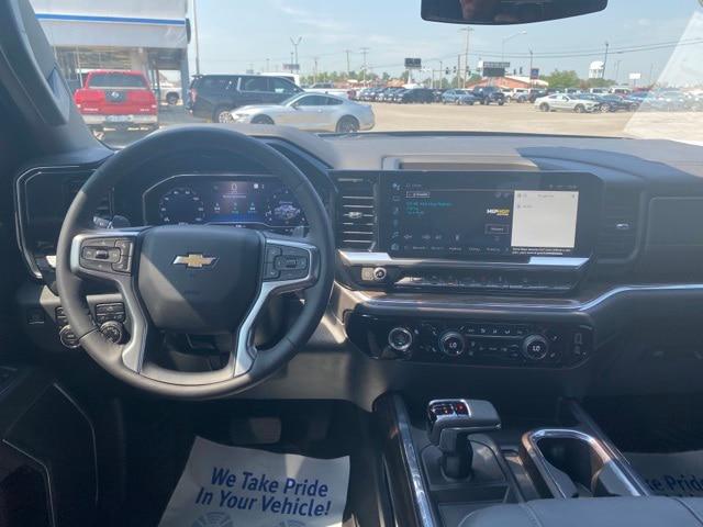 2023 Chevrolet Silverado 1500 4WD Crew Cab Standard Bed LT