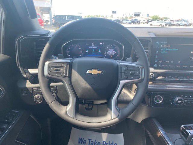2023 Chevrolet Silverado 1500 4WD Crew Cab Standard Bed LT