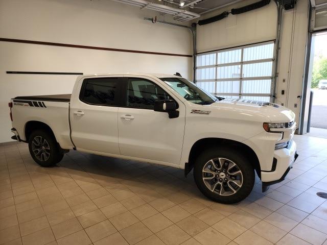 2022 Chevrolet Silverado 1500 4WD Crew Cab Short Bed RST