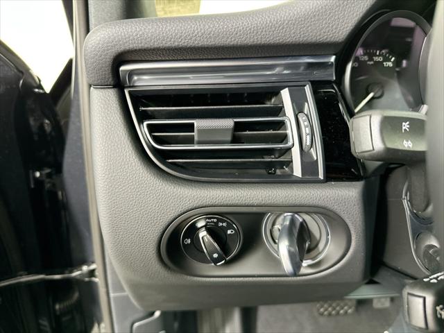 2024 Porsche Macan AWD