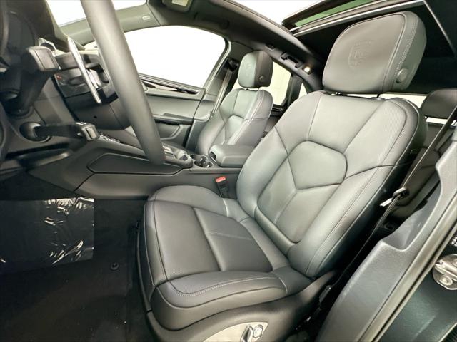 2024 Porsche Macan AWD