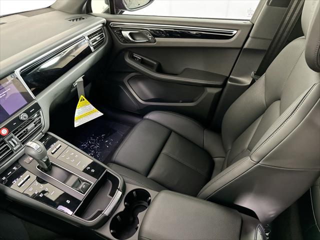 2024 Porsche Macan AWD