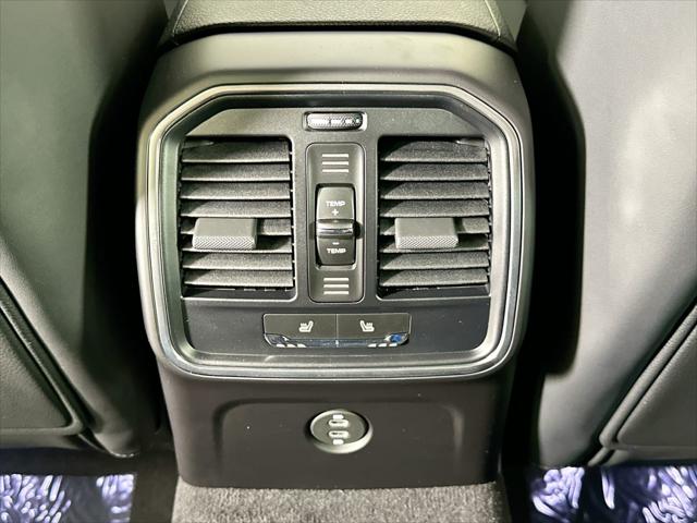 2024 Porsche Macan AWD