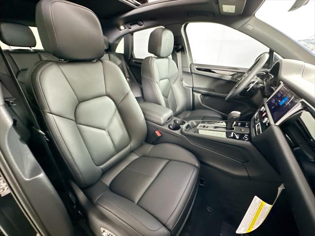2024 Porsche Macan AWD
