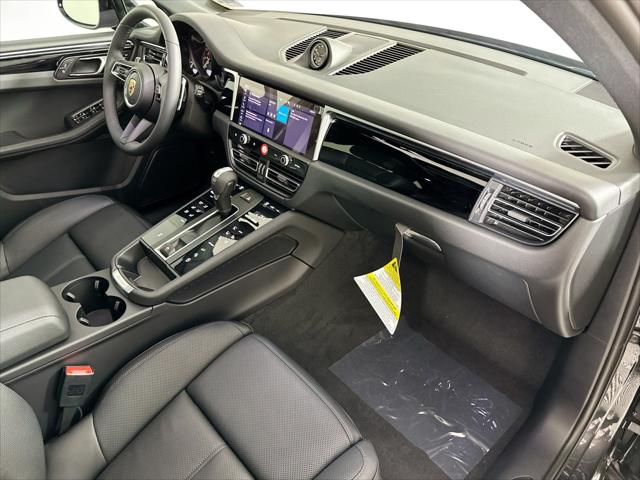 2024 Porsche Macan AWD