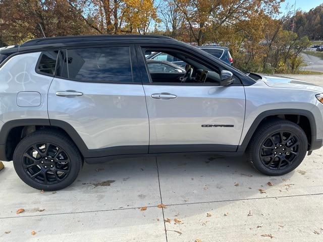 2024 Jeep Compass COMPASS ALTITUDE 4X4