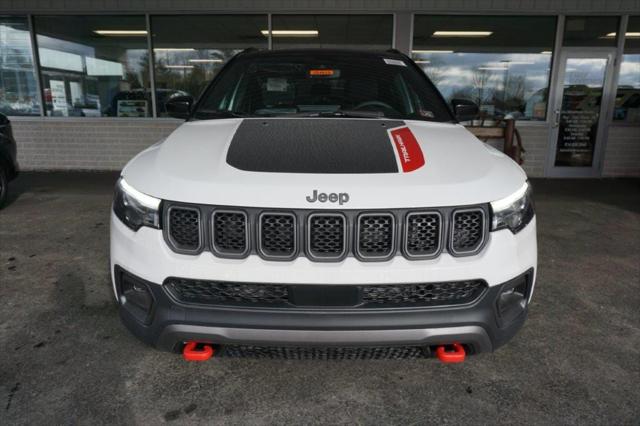 2024 Jeep Compass COMPASS TRAILHAWK 4X4