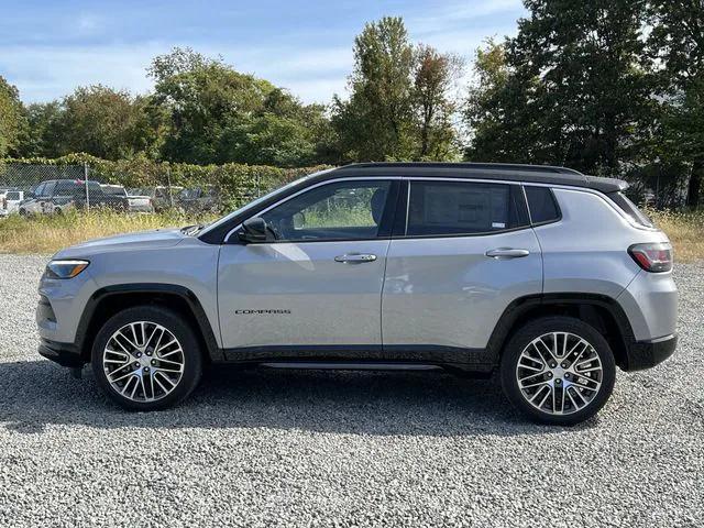 2024 Jeep Compass COMPASS LIMITED 4X4