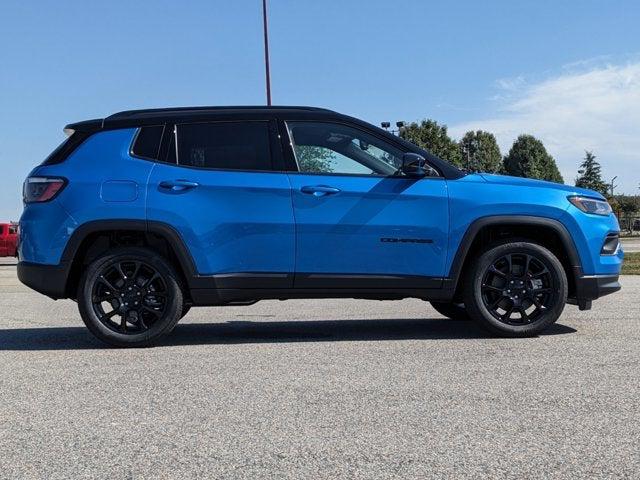 2024 Jeep Compass COMPASS LATITUDE 4X4