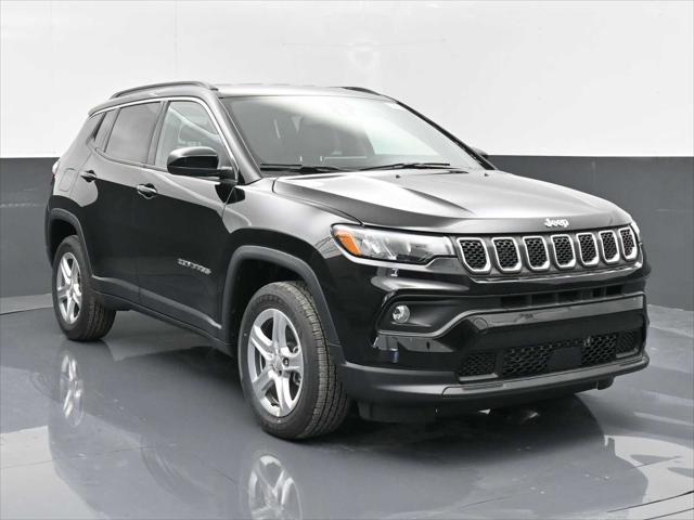 2024 Jeep Compass COMPASS LATITUDE 4X4