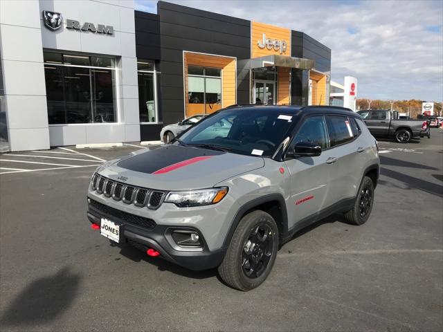 2024 Jeep Compass COMPASS TRAILHAWK 4X4